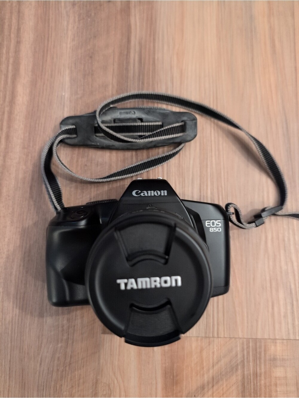 Canon EOS 850 35mm SLR Camera with Tameon 28-105mm Lens